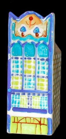 BONBON HEMINGWAY, based in Budapest, Hungary