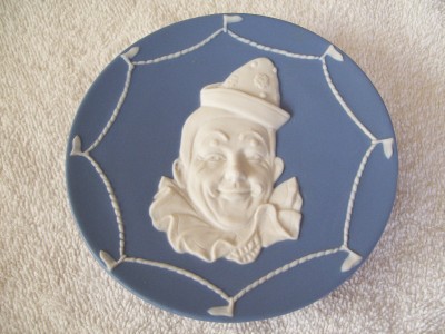 pictures & wall plagues