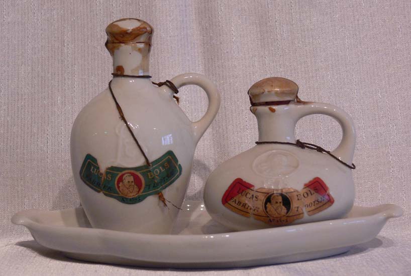Colored Bols Delft Blue 2 Jugs Tray Set