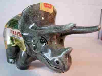 DINOSAUR TRICERATOPS