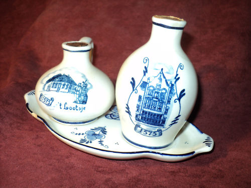 Bols Delft Blue 2 Jugs Tray Set