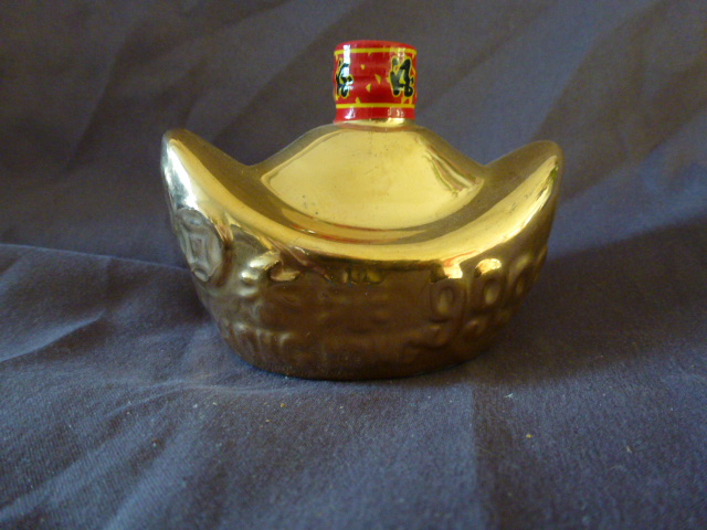 Chineese gold bout