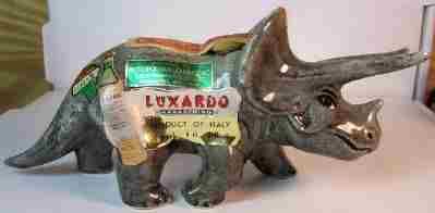 DINOSAUR TRICERATOPS