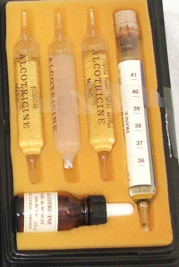 FIRST AID MEDICAL KIT