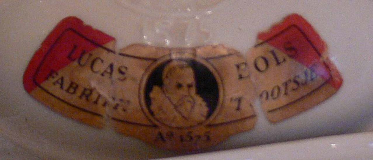 Bols colored 2 Jugs Tray Set