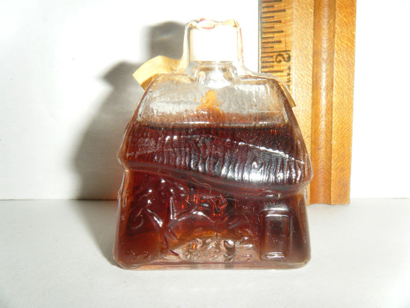 Aidee Miniature Novelties Mini Bottle House Cottage
