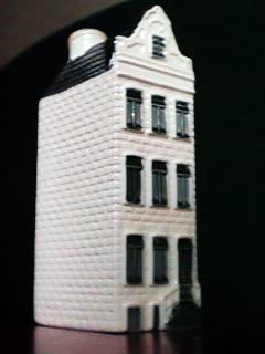 KLM 60