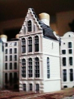 KLM 52