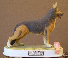 1975 LIONSTONE PORCELAIN GERMAN SHEPHERD DECANTER