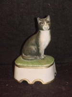 HOFFMAN MINIATURE MUSICAL CAT