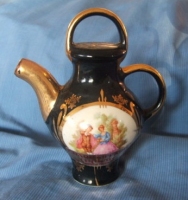 Miniature Grand Giffard teapot